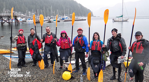 Thiago Bazzi Group photo with kayaks